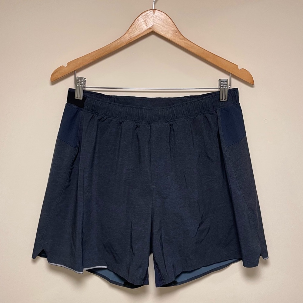 lululemon men’s large navy 6” running shorts with liner